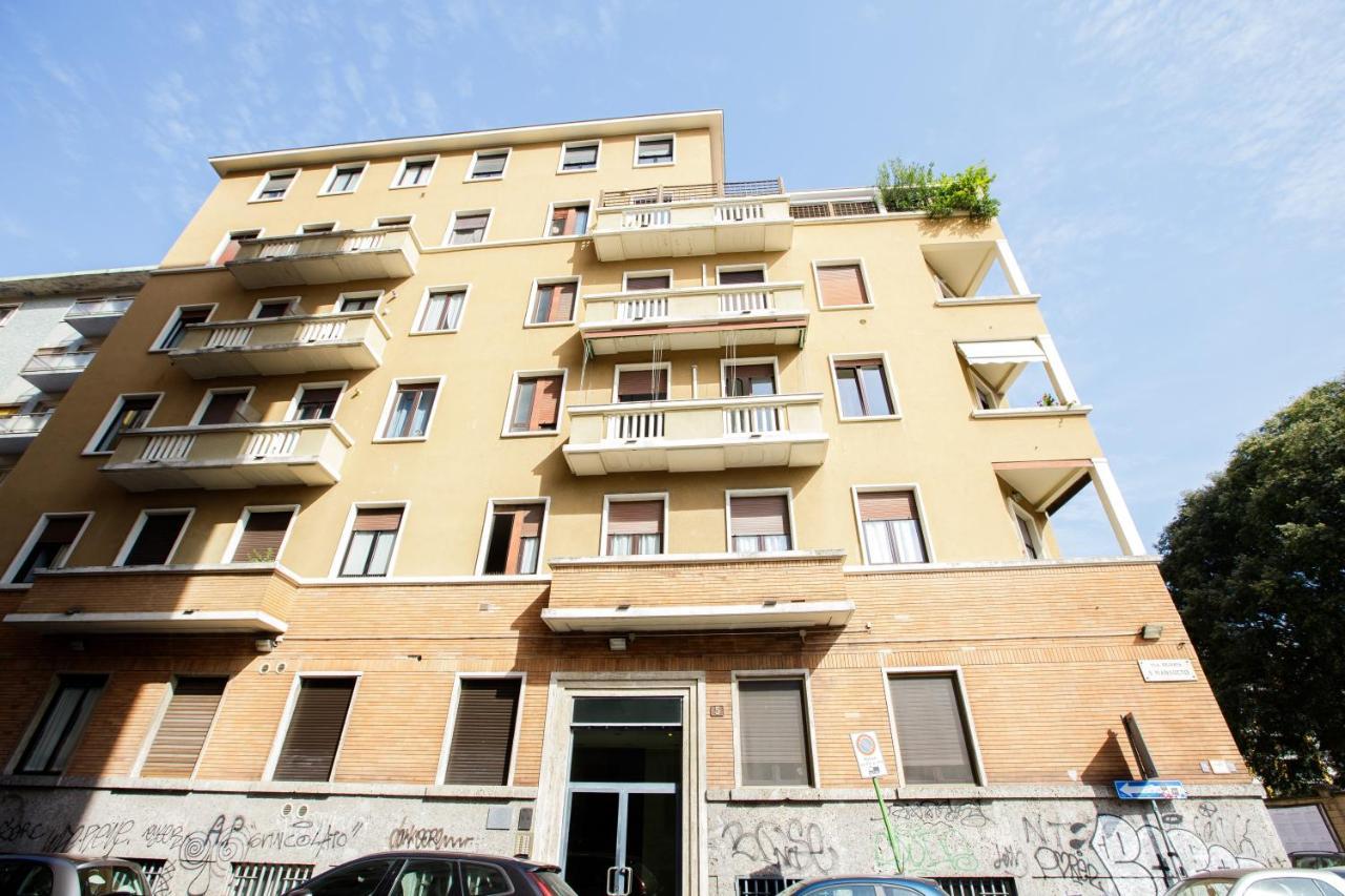 Minimal Near Bocconi * Milano