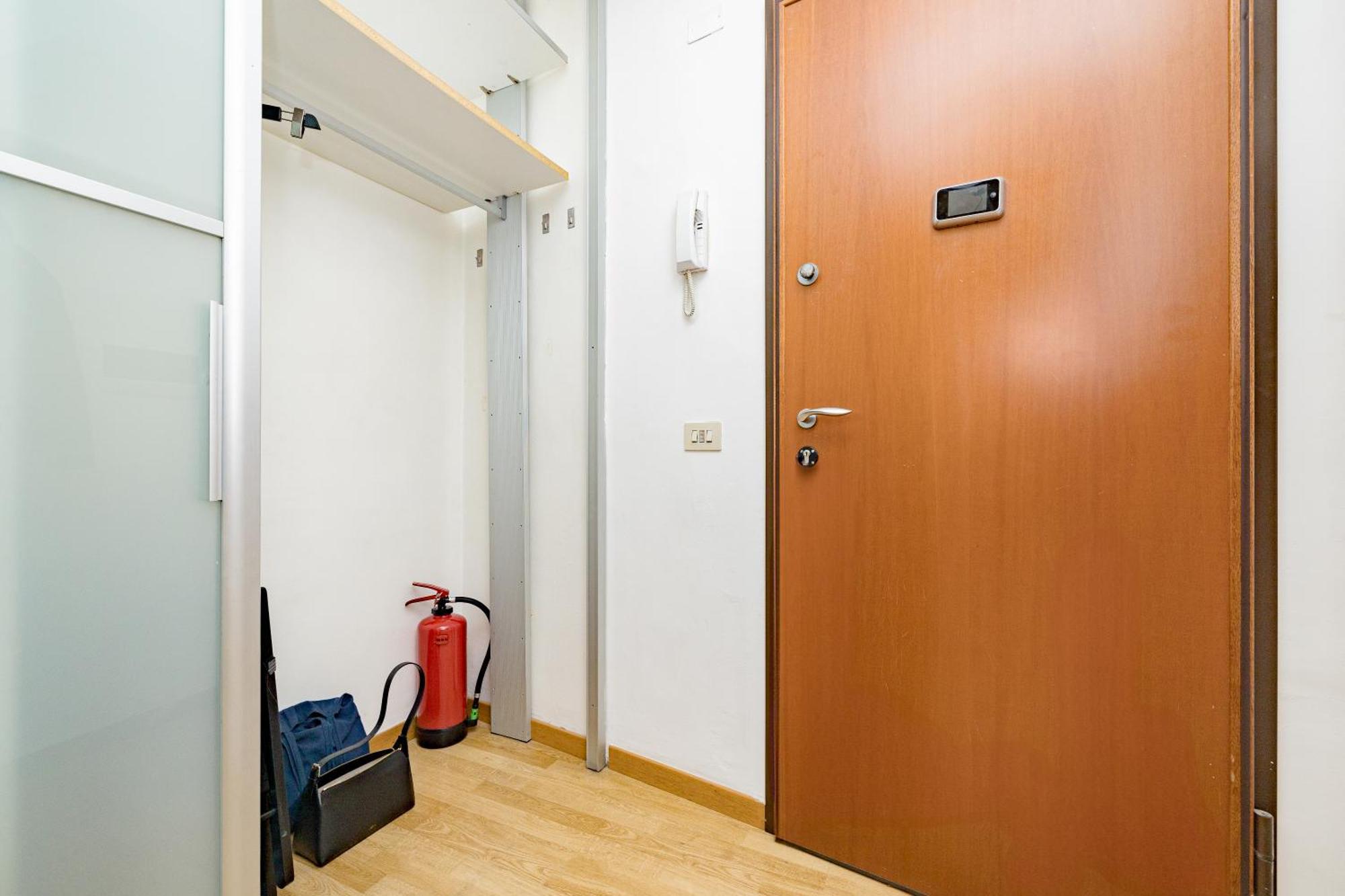 Appartamento Minimal Near Bocconi Milano