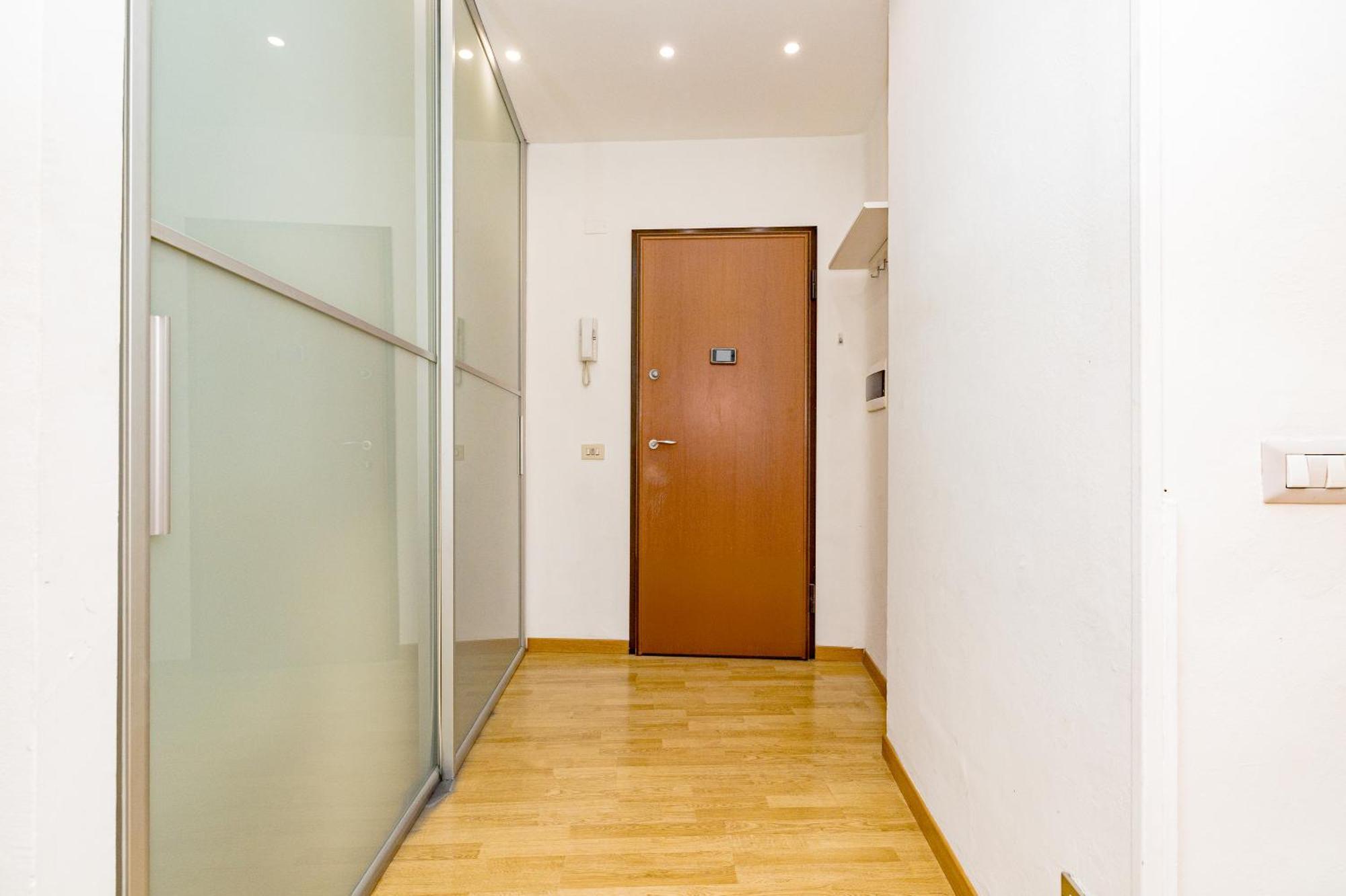 Minimal Near Bocconi * Milano